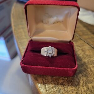 Sarah Coventry Ring with Silver Floral Design. Silver Tone. Box Included. Size 5